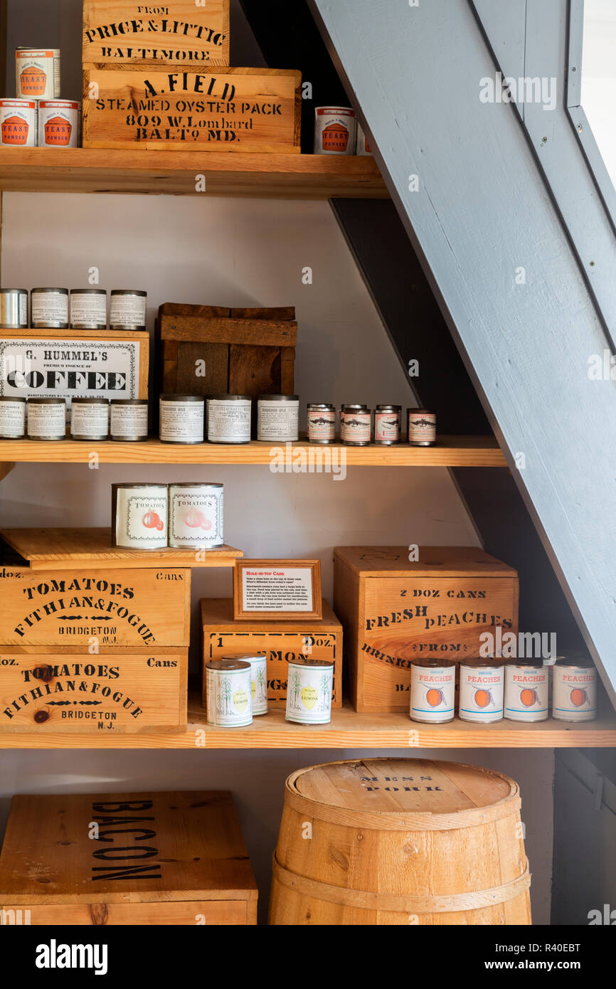 Michigan, Keweenaw Peninsula. Fort Wilkins Historic State Park, marketenderin's Store Stockfoto