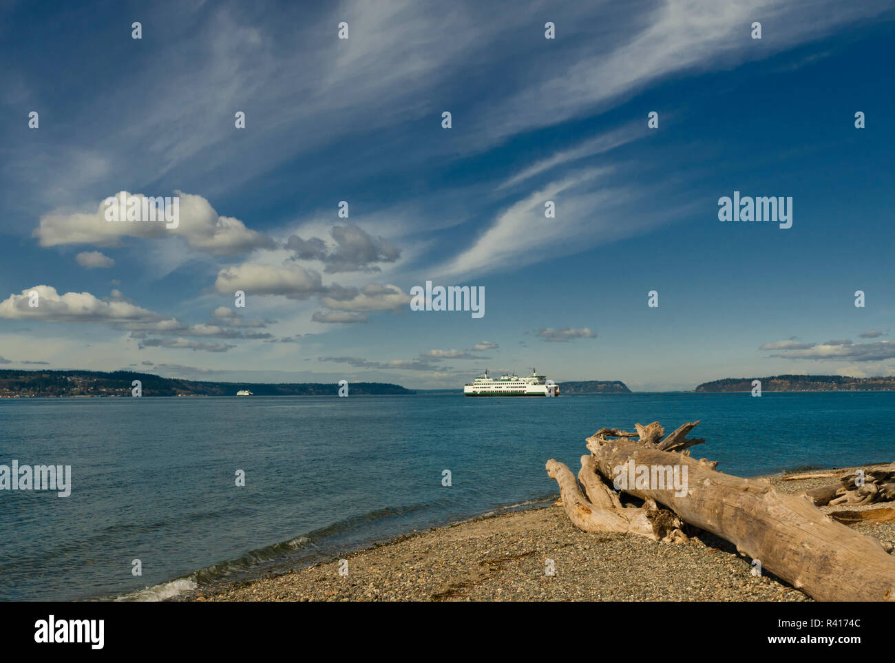 USA, Washington State, Mukilteo. Fähre nach Whidbey Island auf dem Puget Sound. Stockfoto