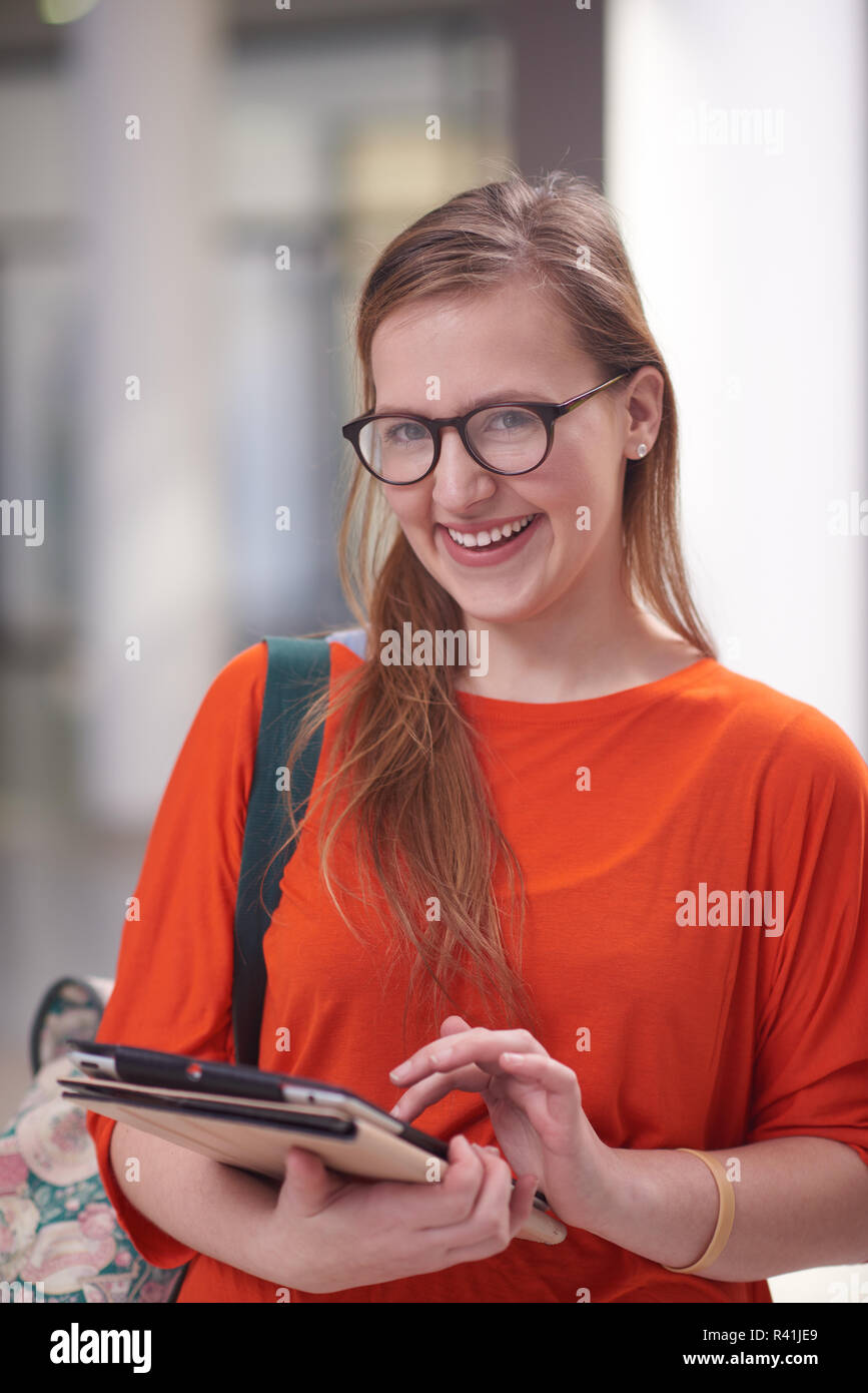 Studentin mit Tablet-computer Stockfoto