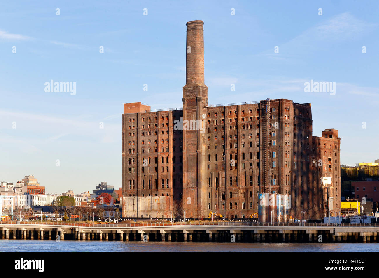 Domino Zucker Gebäude im Stadtteil Williamsburg in Brooklyn, New York Stockfoto