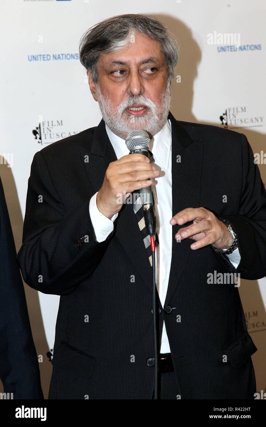 NEW YORK, NY - 02 Oktober: Ramesh Sharma anwesend bei Ahimsa: Die Kraft Seiner Botschaft des UN-Frauen Gilde Mittagessen zu Ehren ENGIE CEO Madame Isabelle Kocher bei United Nations Plaza am 2. Oktober 2017 in New York City. (Foto von Steve Mack/S.D. Mack Bilder für die neue Generation in Aktion/AFI World Peace Initiative) Stockfoto