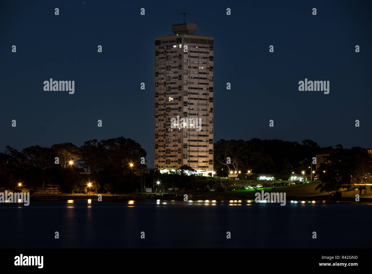 Harry Seidler Blues Point Tower im Hafen von Sydney Stockfoto