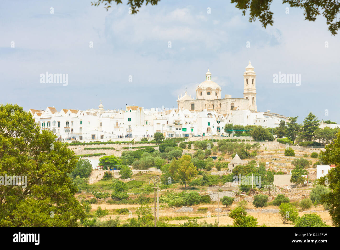 Lecce, Apulien, Italien - Skyline von Locorotondo von der Landseite Stockfoto