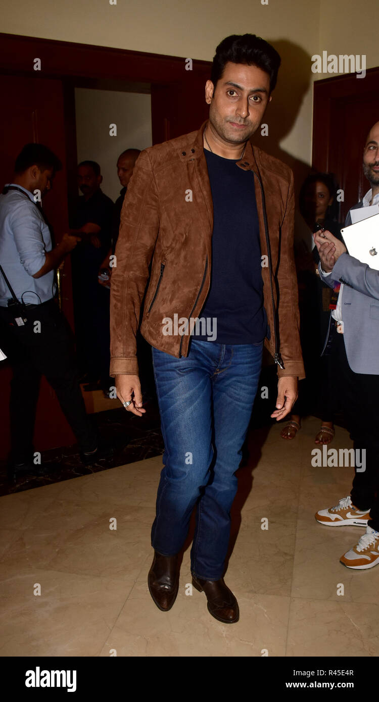 Mumbai, Indien. 25 Nov, 2018. Schauspieler Abhishek Bachchan am Anhänger starten und drücken Sie die Konferenz der von Netflix 'Mowgli - Legende des Dschungels' Hindi Version für Hotel JW Marriott, Juhu in Mumbai vorhanden. Credit: Azhar Khan/SOPA Images/ZUMA Draht/Alamy leben Nachrichten Stockfoto