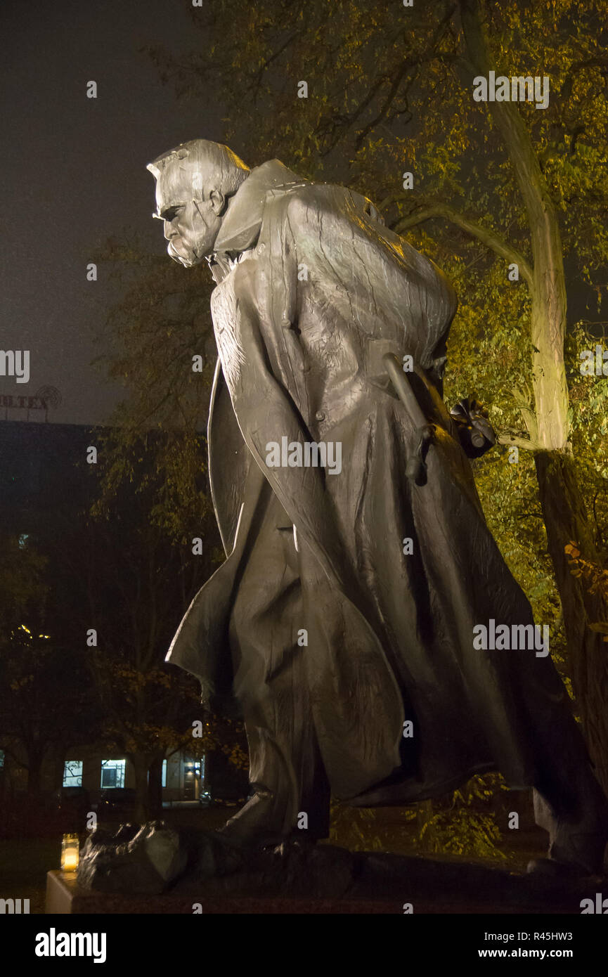 Statue von Marschall Jozef Pilsudski auf Joseph Pilsudski-platz in Danzig, Polen. 4. November 2018 © wojciech Strozyk/Alamy Stock Foto Stockfoto