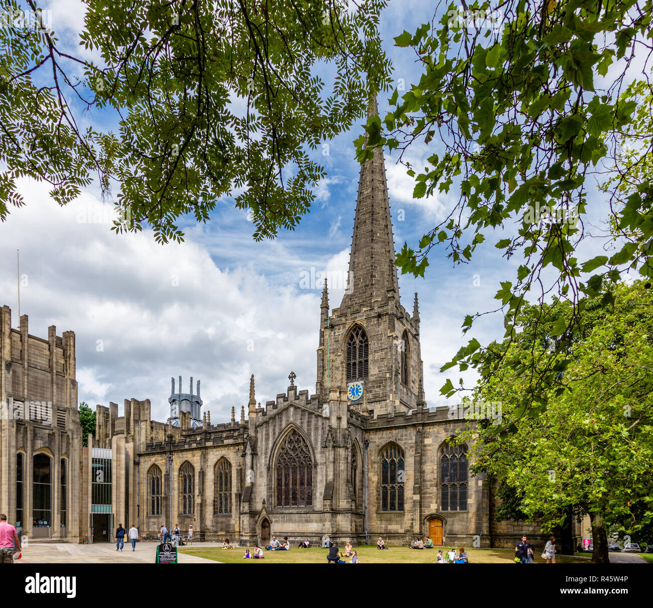 Die Kathedrale Kirche St. Peter und Paul, Sheffield, (Kathedrale von Sheffield), Church Street, Sheffield, Vereinigtes Königreich Stockfoto