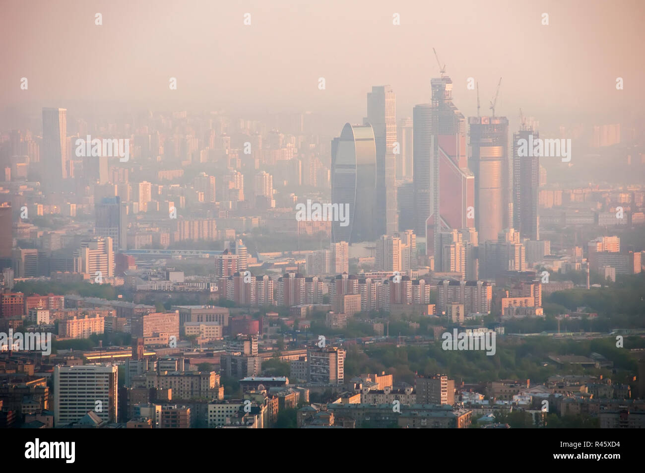 Vogel & # 39 s Eye View von Moskau in der Morgendämmerung Stockfoto