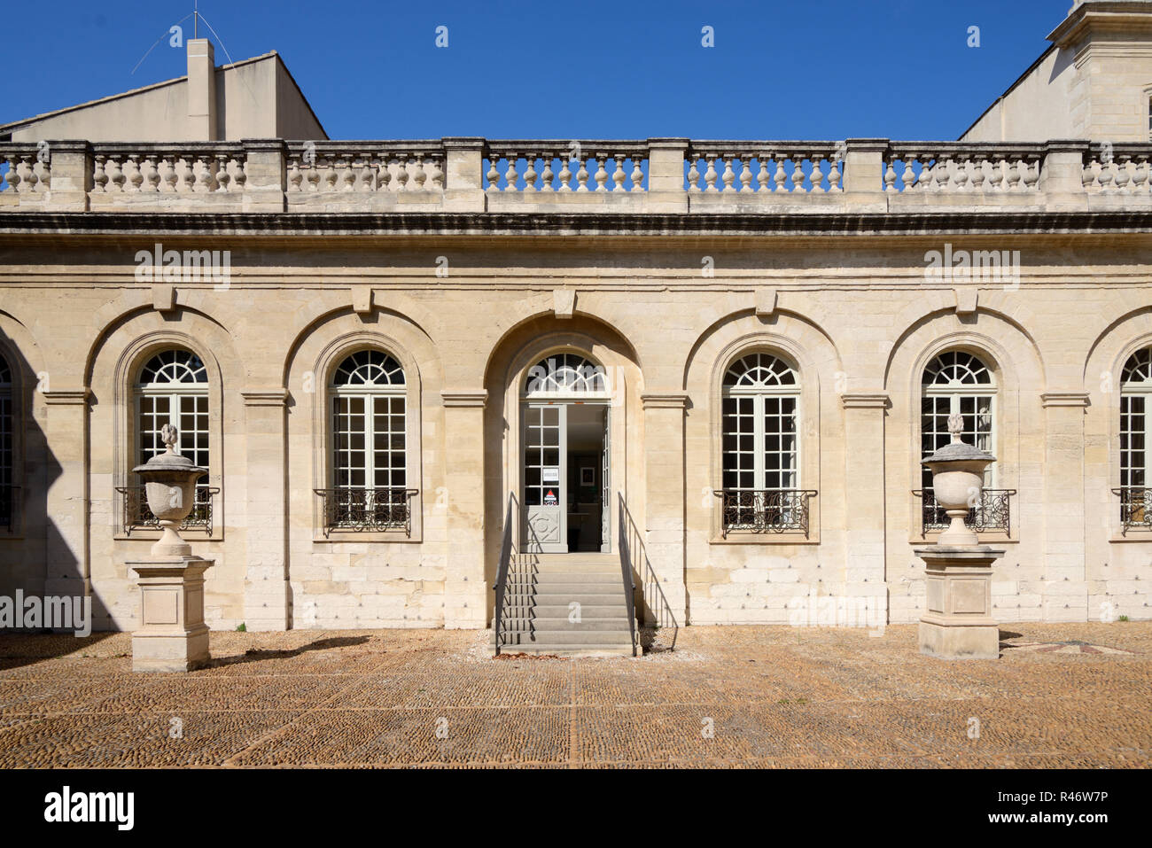 Barocke Fassade der Calvet Museum oder Musée Calvet in der c 18 Hôtel de Villeneuve-Martignan Mansion Avignon Provence Frankreich Stockfoto