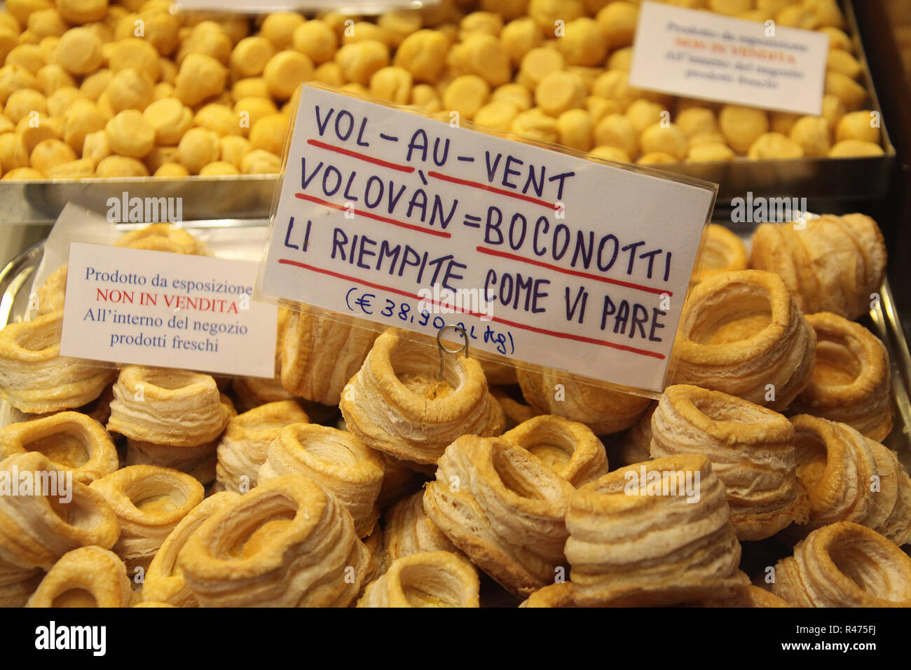 Vol-au-Vents in Bologna angezeigt Stockfoto