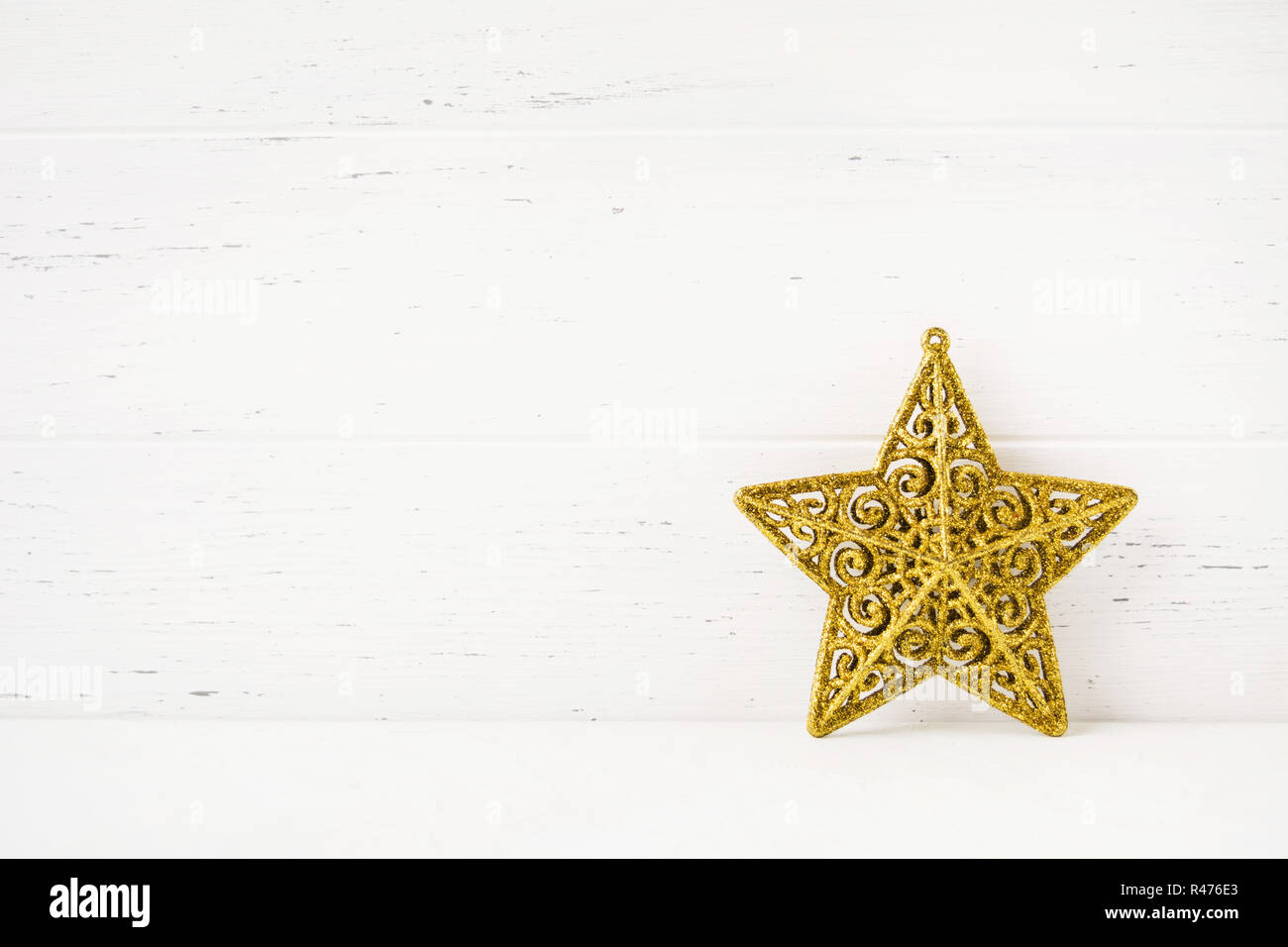 Neues Jahr und Weihnachten Gold Star Ornament mit Kopie Raum, selektiven Fokus Stockfoto