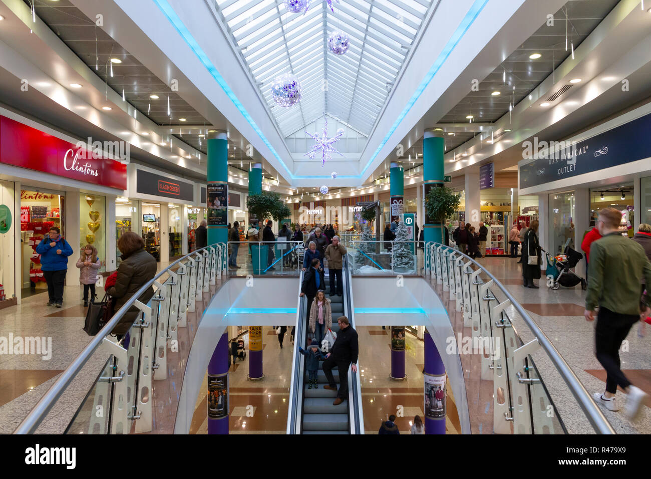 Innenraum der Lowry Outlet Mall an der MediaCityUK Stockfoto