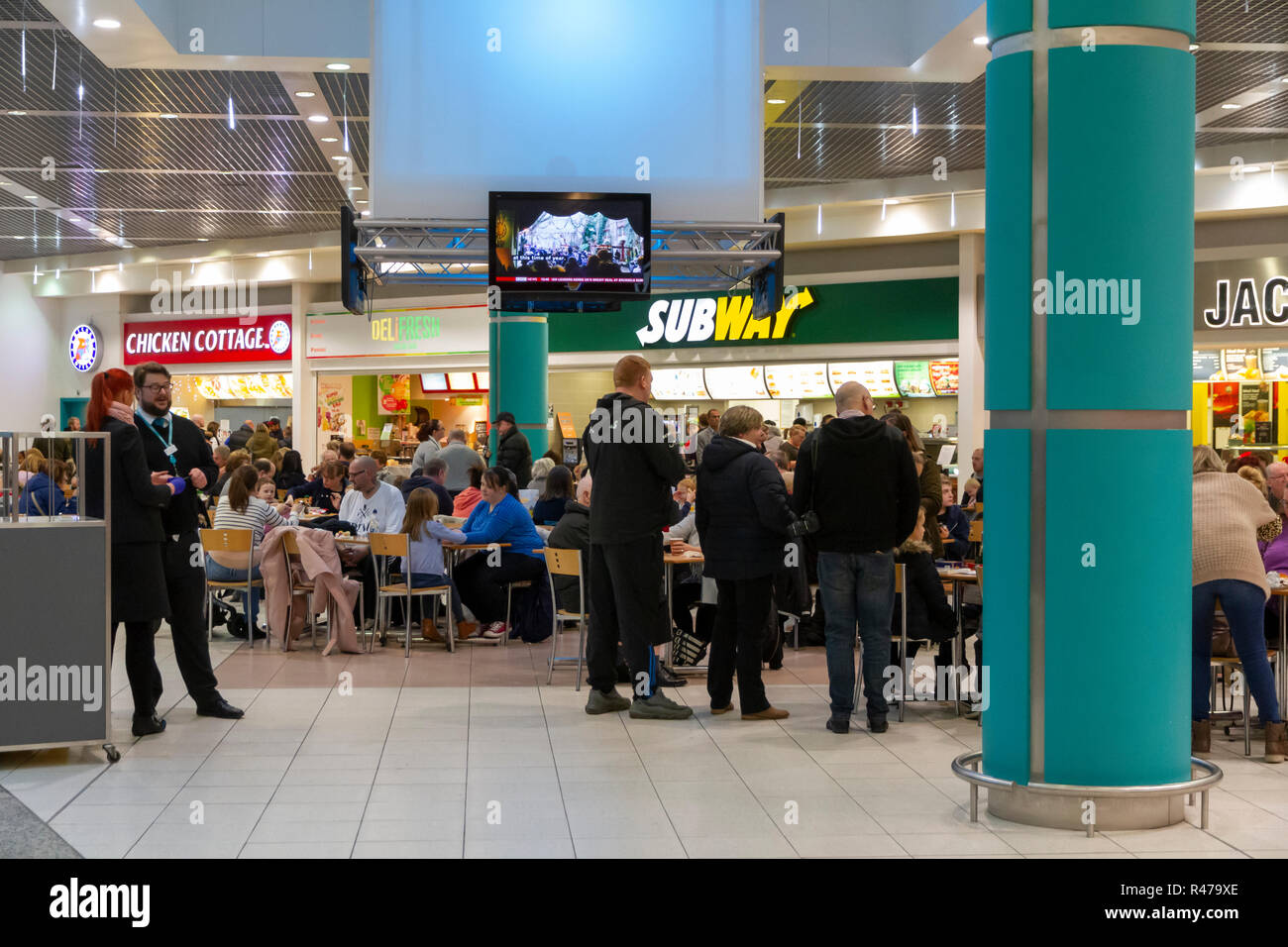 Food Court im Lowry Outlet Mall an der MediaCityUK Stockfoto