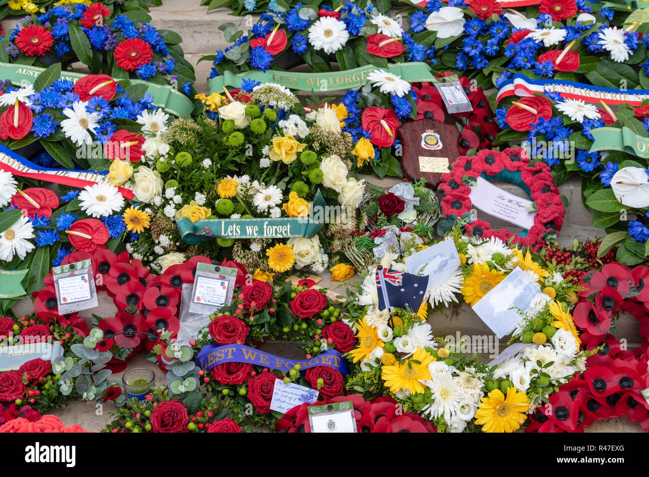 Floral Tribute an australischen National War Memorial und Denkmal für die Australischen fehlt zum 100. Jahrestag des Waffenstillstandes, Amiens, Frankreich Stockfoto