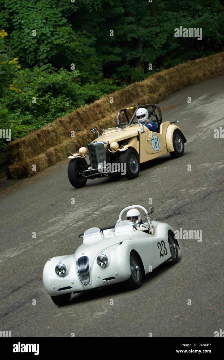 Die Pittsburgh Oldtimer Grand Prix, die jährlich in Schenley Park, ist das grösste vintage Sports Car Racing Event. Pittsburgh, PA, USA Stockfoto
