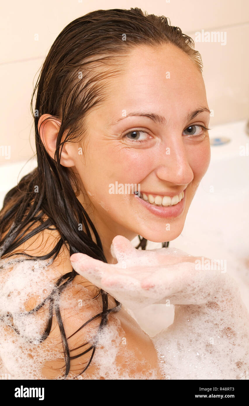 Frau in der Badewanne, Frau in der Badewanne, Frau in der Badewanne, Frau in der Badewanne