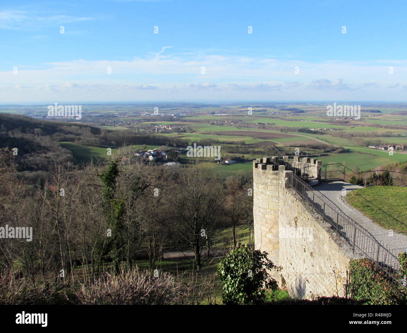 Blick von Waldenburg auf die Hohenloher-Ebene (Nordwürttemberg) Stockfoto