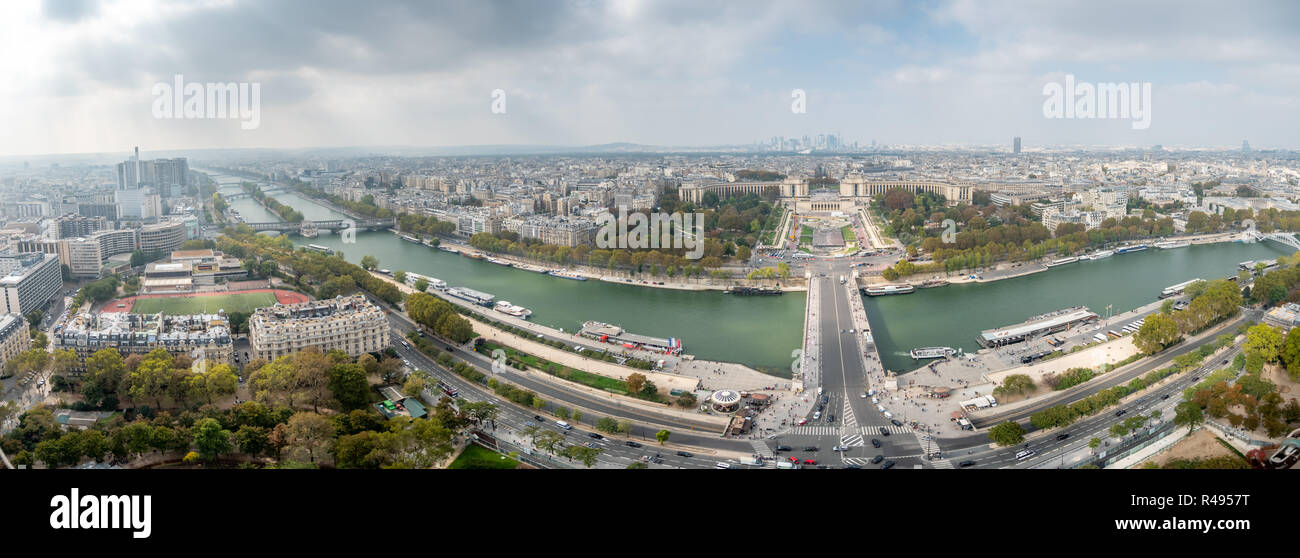 Panoramablick von der Innenstadt von Paris, gegenüber dem Musée National de la Marine Stockfoto