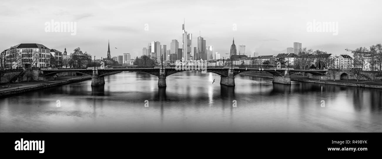 Frankfurter skyline Stockfoto