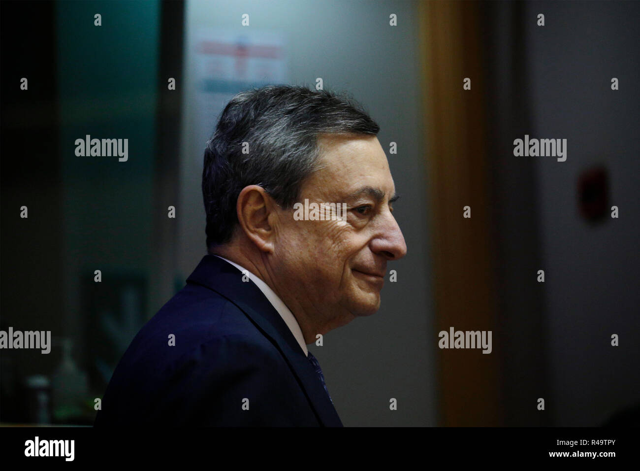 Brüssel, Belgien. 26. November 2018. Der Präsident der Europäischen Zentralbank, Mario Draghi liefert eine Rede im Europäischen Parlament Ausschuss für Wirtschaft und Währung. Alexandros Michailidis/Alamy leben Nachrichten Stockfoto