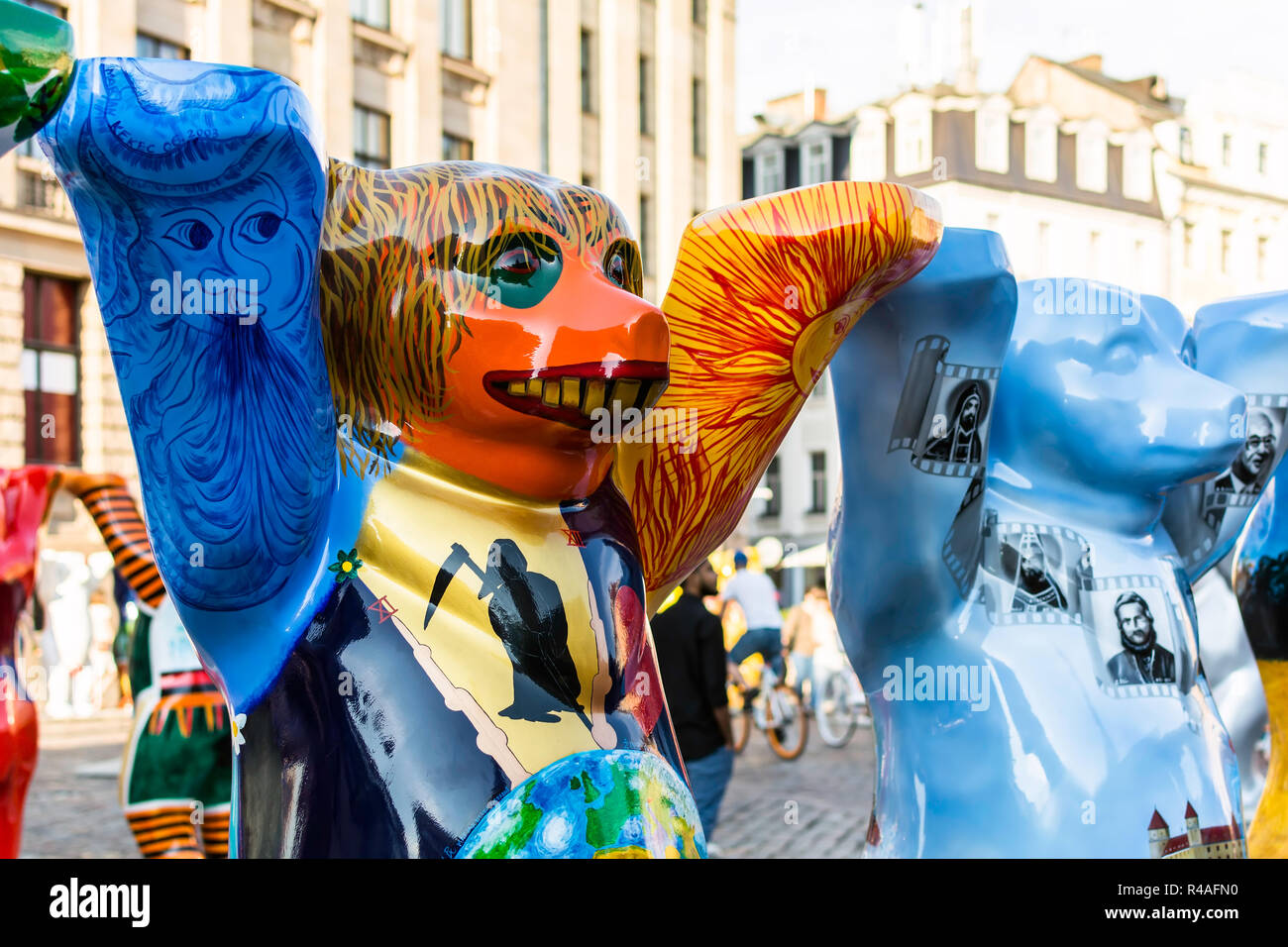 Slowenien tragen bei United Buddy Bears international Art Ausstellung (Kunst: Marjan Kekec-Ogradni). Ausstellung fördert Frieden, Liebe, Toleranz. Stockfoto