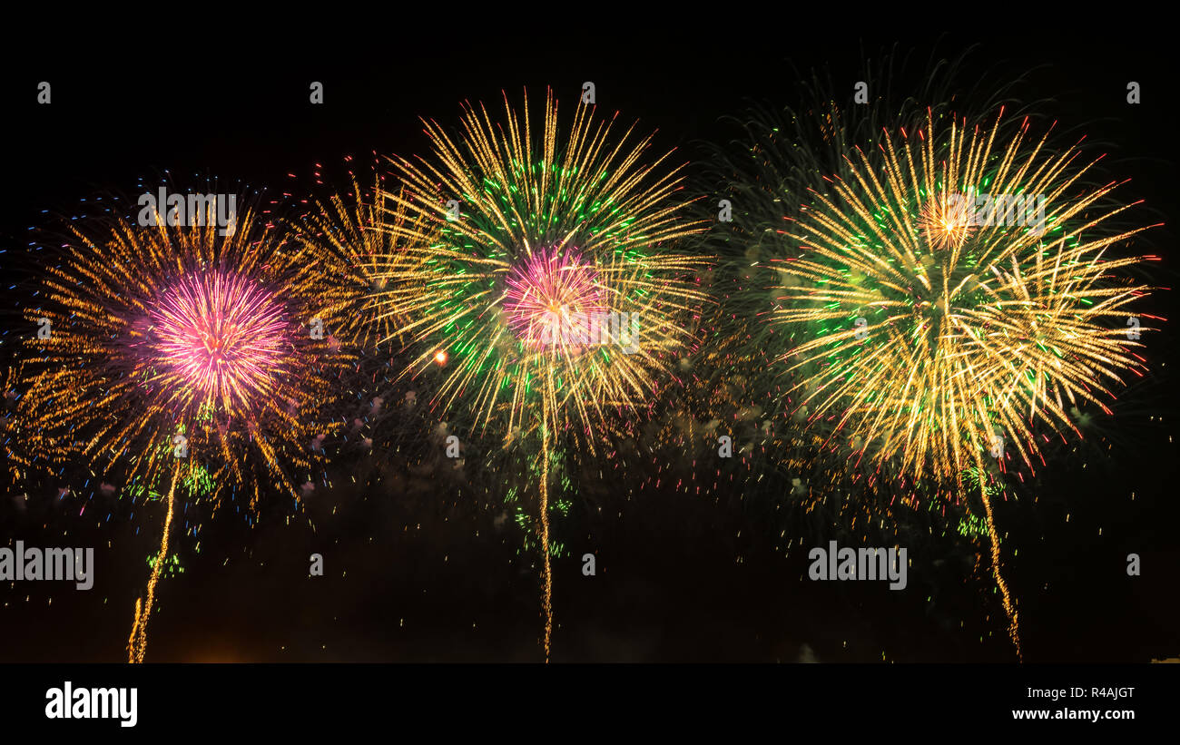 Neues Jahr Feier bunten Feuerwerk. Stockfoto