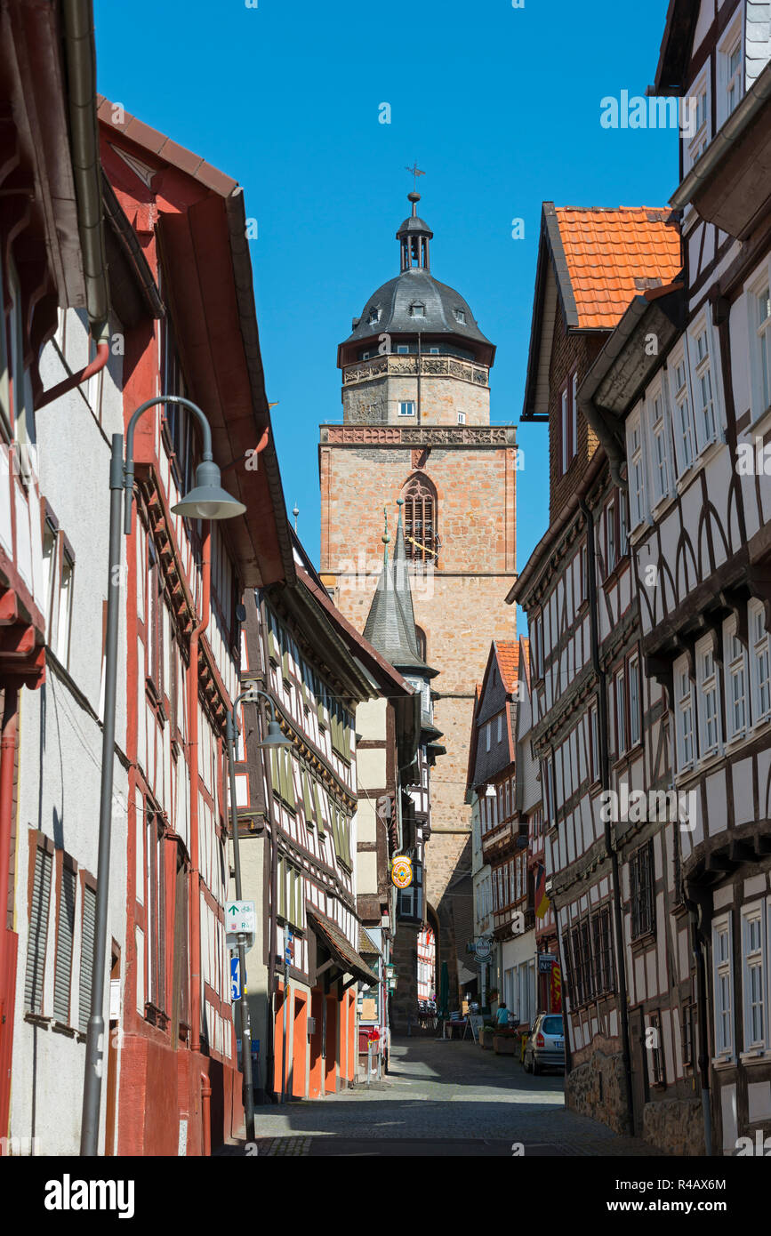 Fachwerkhäuser und Walpurgis Kirche, Altstadt, Alsfeld, Hessen, Deutschland Stockfoto