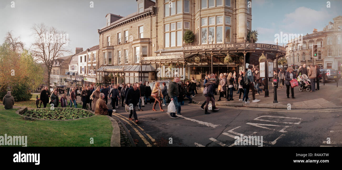 Betty's Café Harrogate während Weihnachtsmarkt Wochenende. Stockfoto