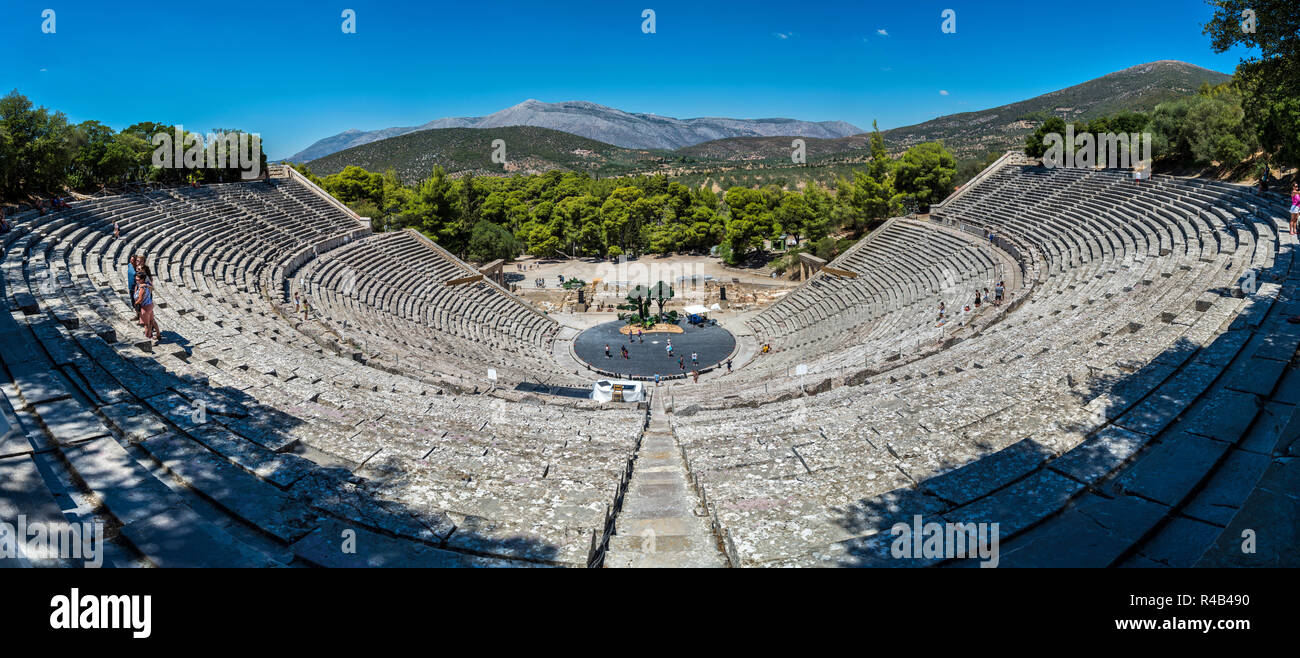 Das antike griechische Theater von Epidaurus, Peloponnes. Stockfoto