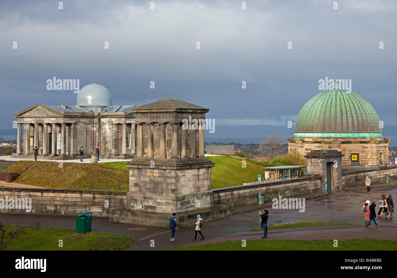 Stadt Sternwarte, Calton Hill, Edinburgh, Schottland, Großbritannien. 24 Nov. 2018 Mit neuen Kunstgalerie und Restaurant mit Panoramablick Stockfoto