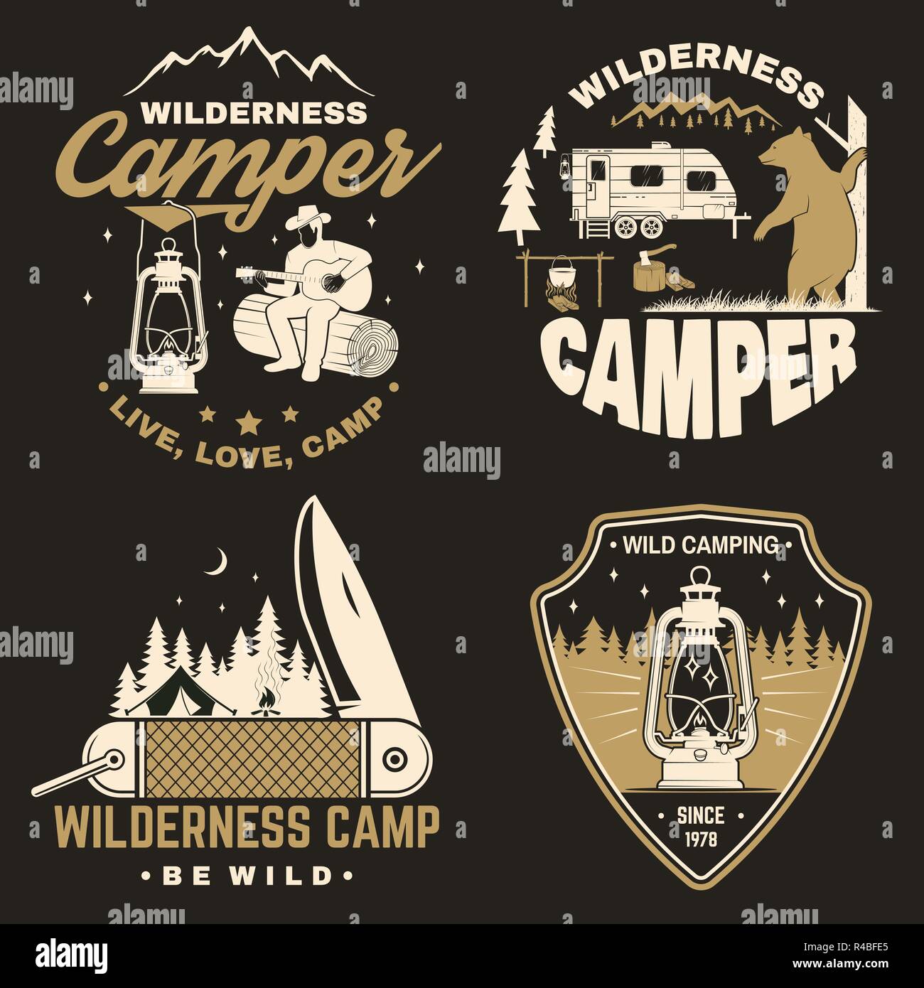 Satz von Happy Camper outdoor adventure Symbol. Vektor. Konzept für Hemd oder Logo, Print, Stempel oder T-Stück. Vintage Design mit Laterne, camping Zelt, Lagerfeuer, Bär, Mann mit Gitarre und Wald Silhouette. Stock Vektor
