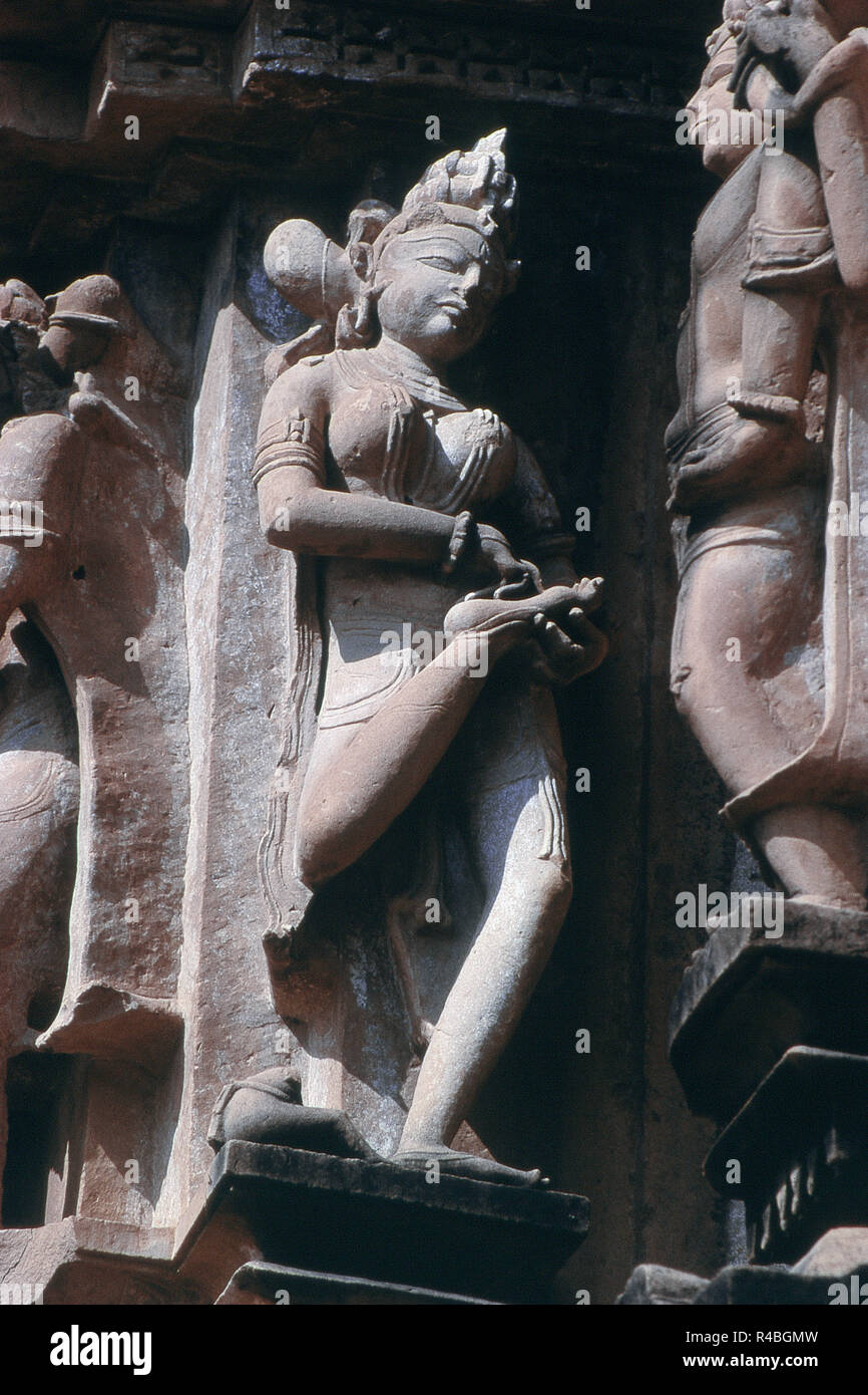 Steinbildhauerei auf parshvanatha Tempel, Khajuraho, Madhya Pradesh, Indien, Asien Stockfoto