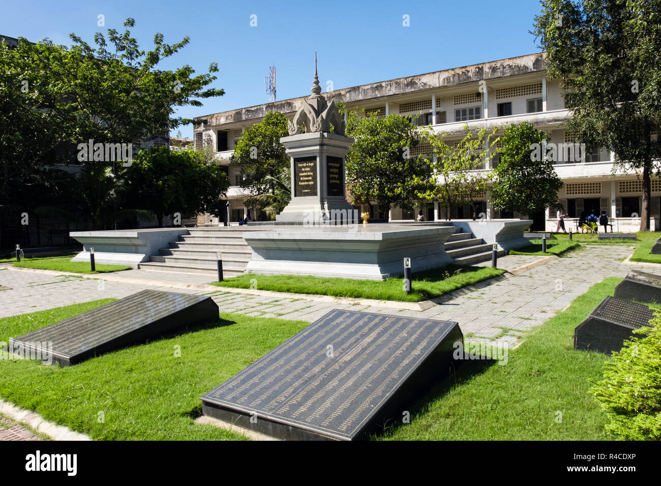 Denkmal mit den Namen der Opfer von kampuchea Regime in Tuol Sleng Genozidmuseum s21 Gefängnis einmal in der High School. Phnom Penh, Kambodscha, Südostasien Stockfoto