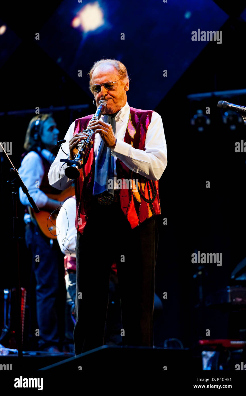 Renzo Arbore und Orchester Italiana im Estival Jazz 2018, Lugano, Schweiz Stockfoto