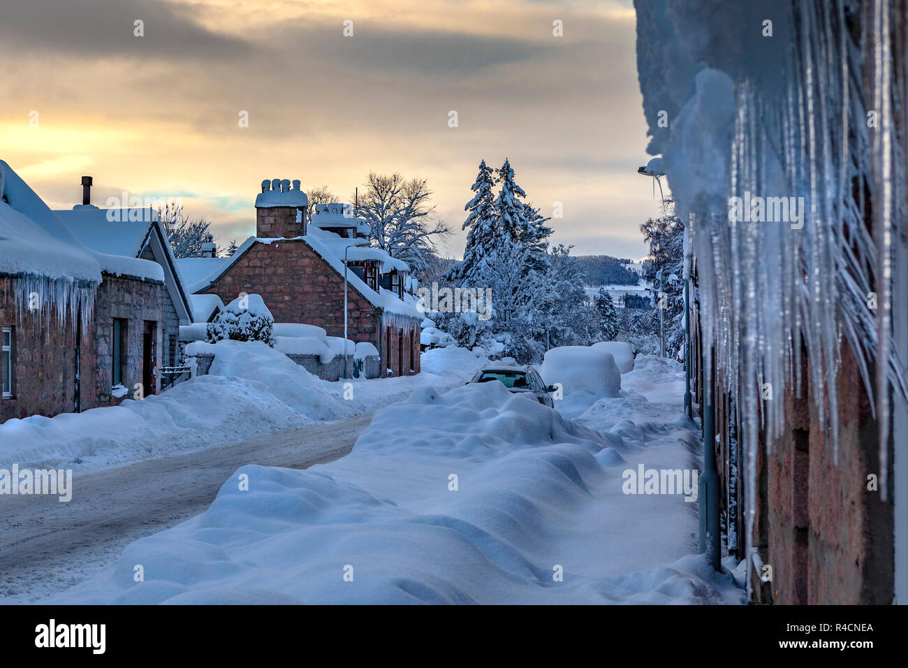 Royal Ballater Stadt im Winter Stockfoto