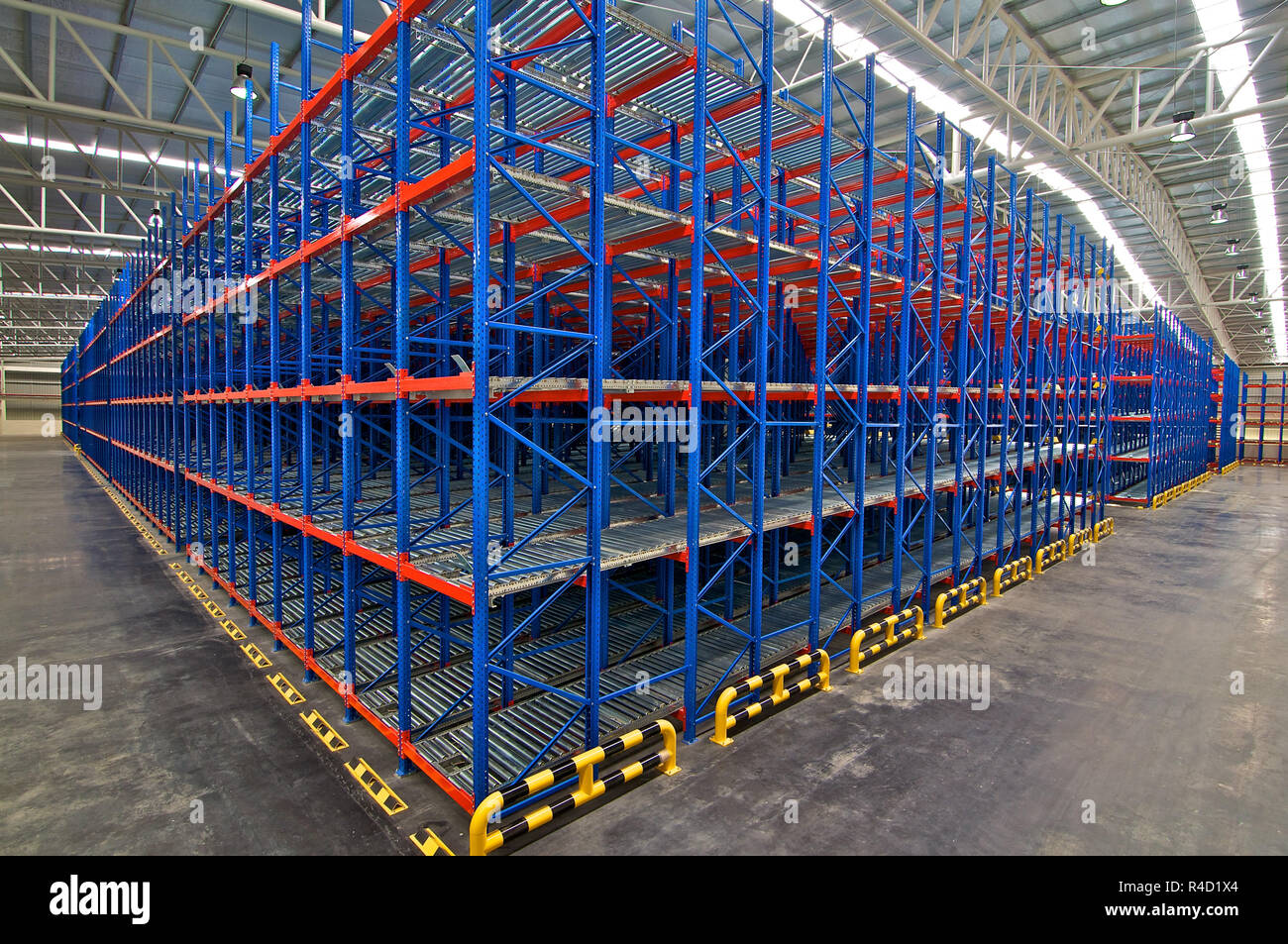 Distribution Center, Warehouse storage Regalsystem Stockfoto