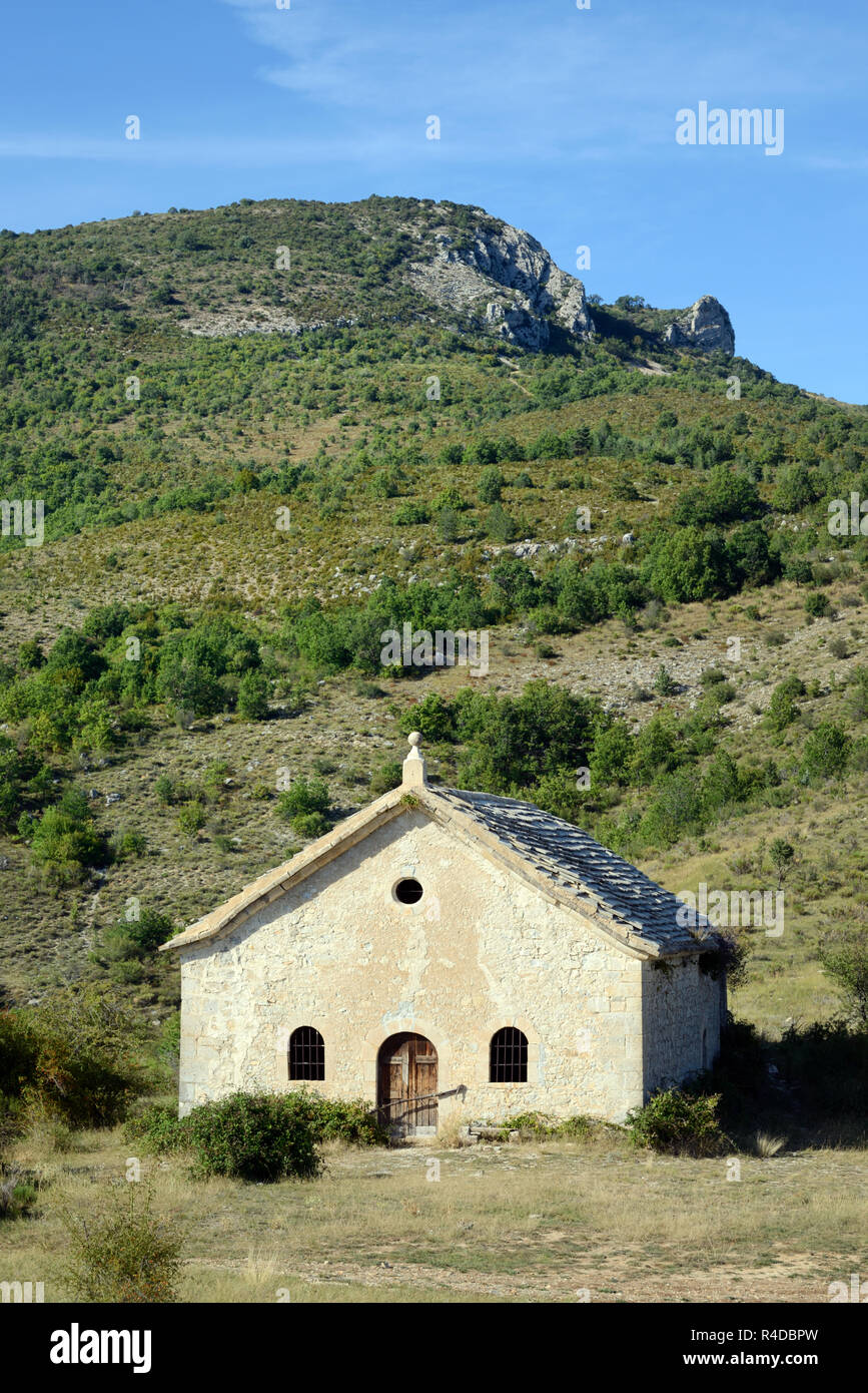 Ländliche Kapelle, Chapelle de St Claude, in dem verlassenen Dorf Le Vieux-Noyers Noyers in der jabron Tal nr. Sisteron Provence Stockfoto