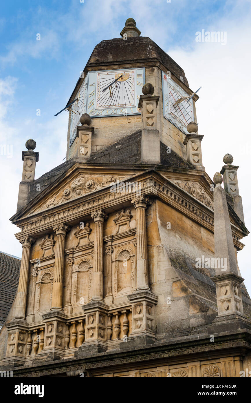 Die Sonnenuhr, Gonville und Caius College, Senate House Passage, Cambridge, England, Großbritannien Stockfoto