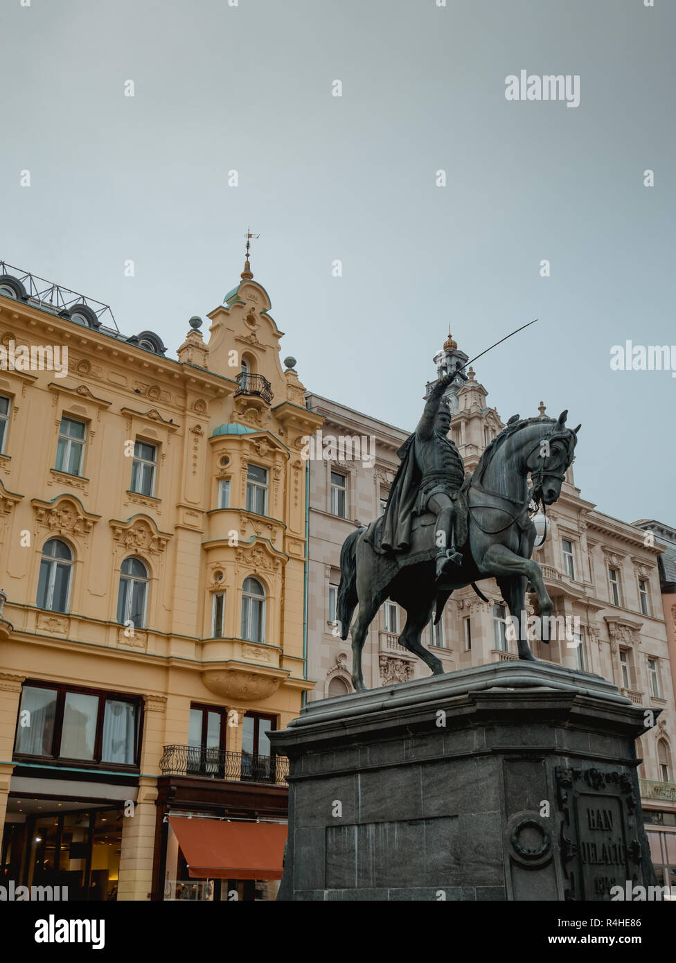 Ban Josip Jelacic Statue auf Zagreb Stadt Hauptplatz in Kroatien Stockfoto