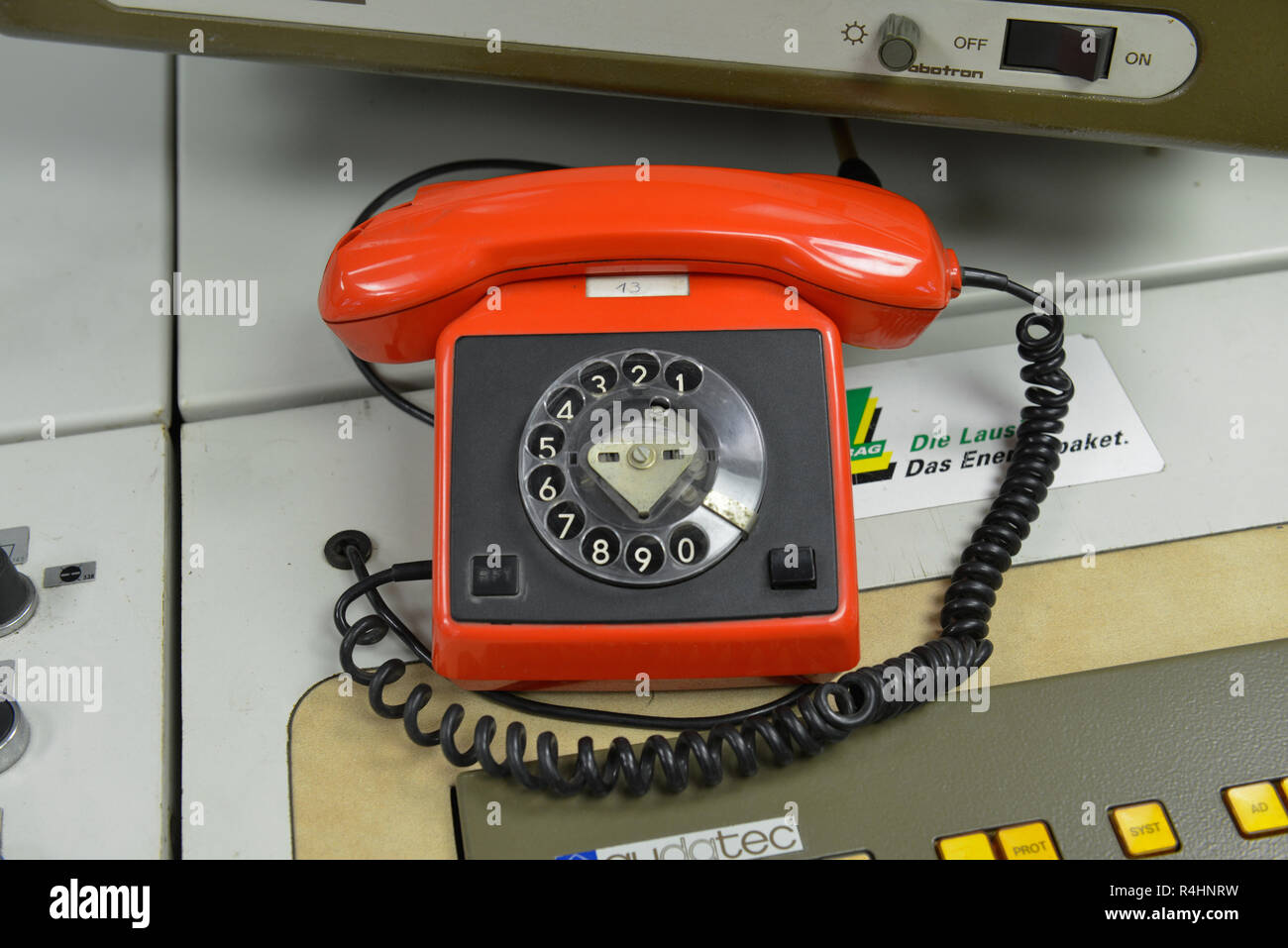 Telefon, Controlling, das Besucherbergwerk Abraumförderbrücke F60, Licht, Landkreis Elbe Elster, Brandenburg, Deutschland, Telef Stockfoto