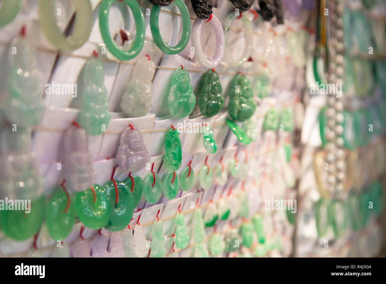 Schmuck in Jade Market, Yau Ma Tei, Kowloon, Hong Kong Stockfoto