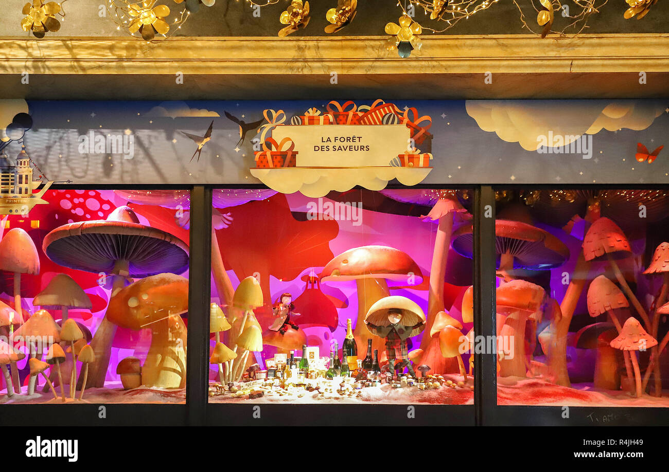 Die Weihnachtliche Schaufenster des Kaufhauses Printemps Einkaufszentrum, Paris, Frankreich Stockfoto