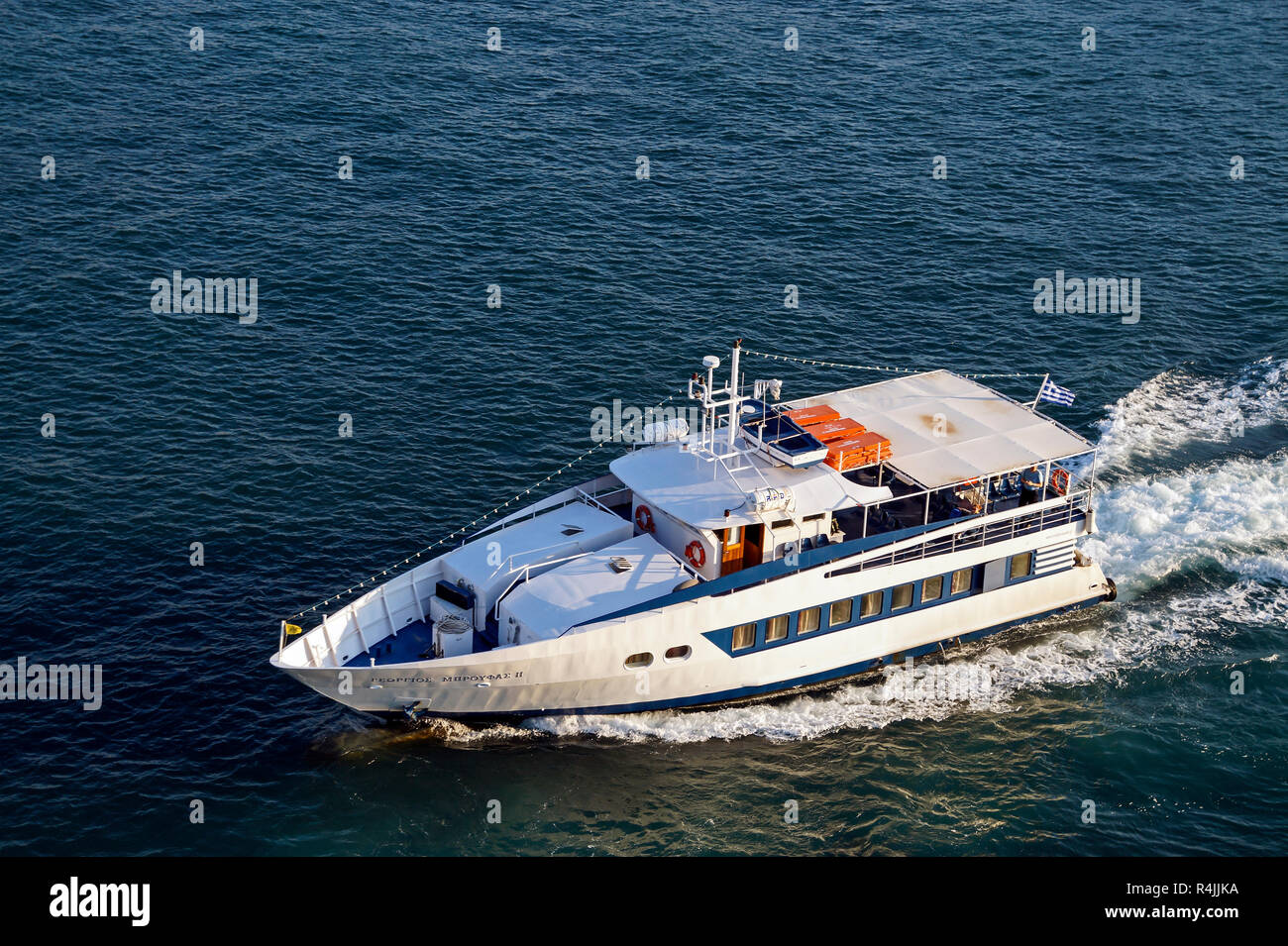 Broufas Schiffe Passagierfähre Georgios Mproufas II außerhalb der Hafen von Piräus Athen Griechenland Europa Stockfoto