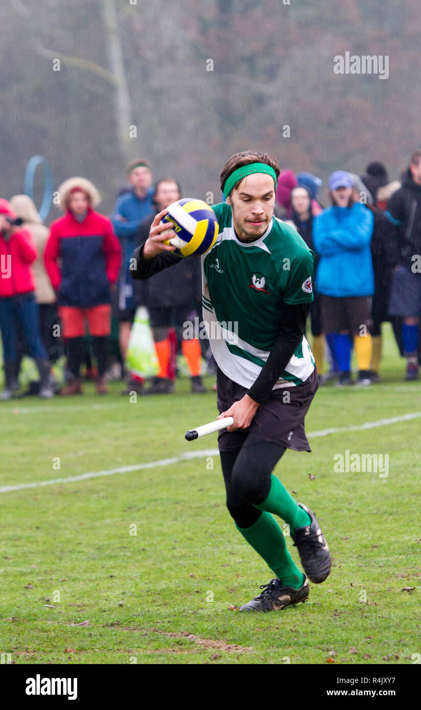 18 Mannschaften kämpfen in der südlichen Quidditch Cup 2018 in Sevenoaks, Kent, England Stockfoto