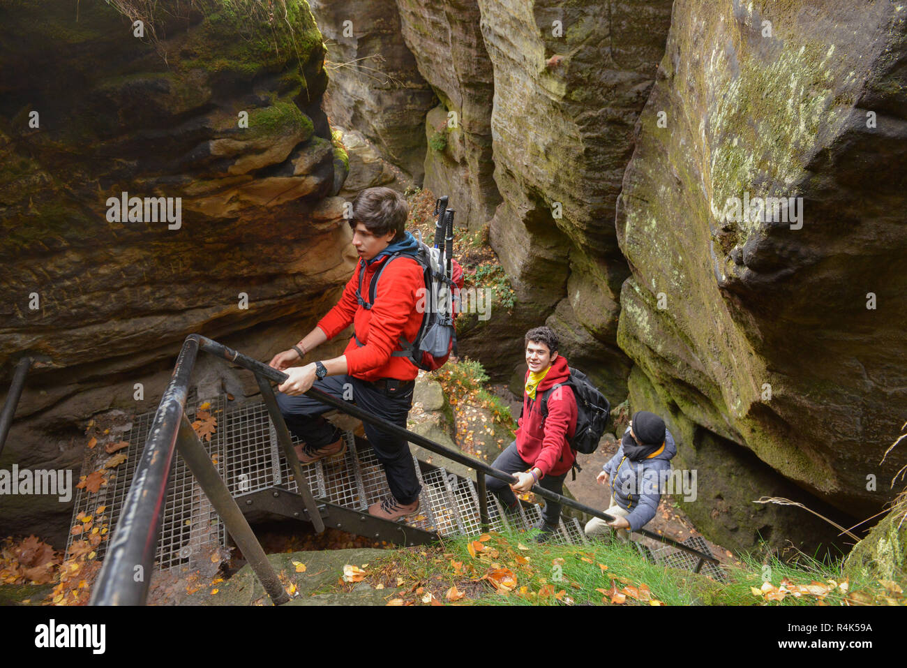 Klettern zu den Schrammsteinen, Schrammsteingebiet, Nationalpark Sächsische Schweiz, Sachsen, Deutschland, Kletterweg zu den Schrammsteinen, Nationalpa Stockfoto
