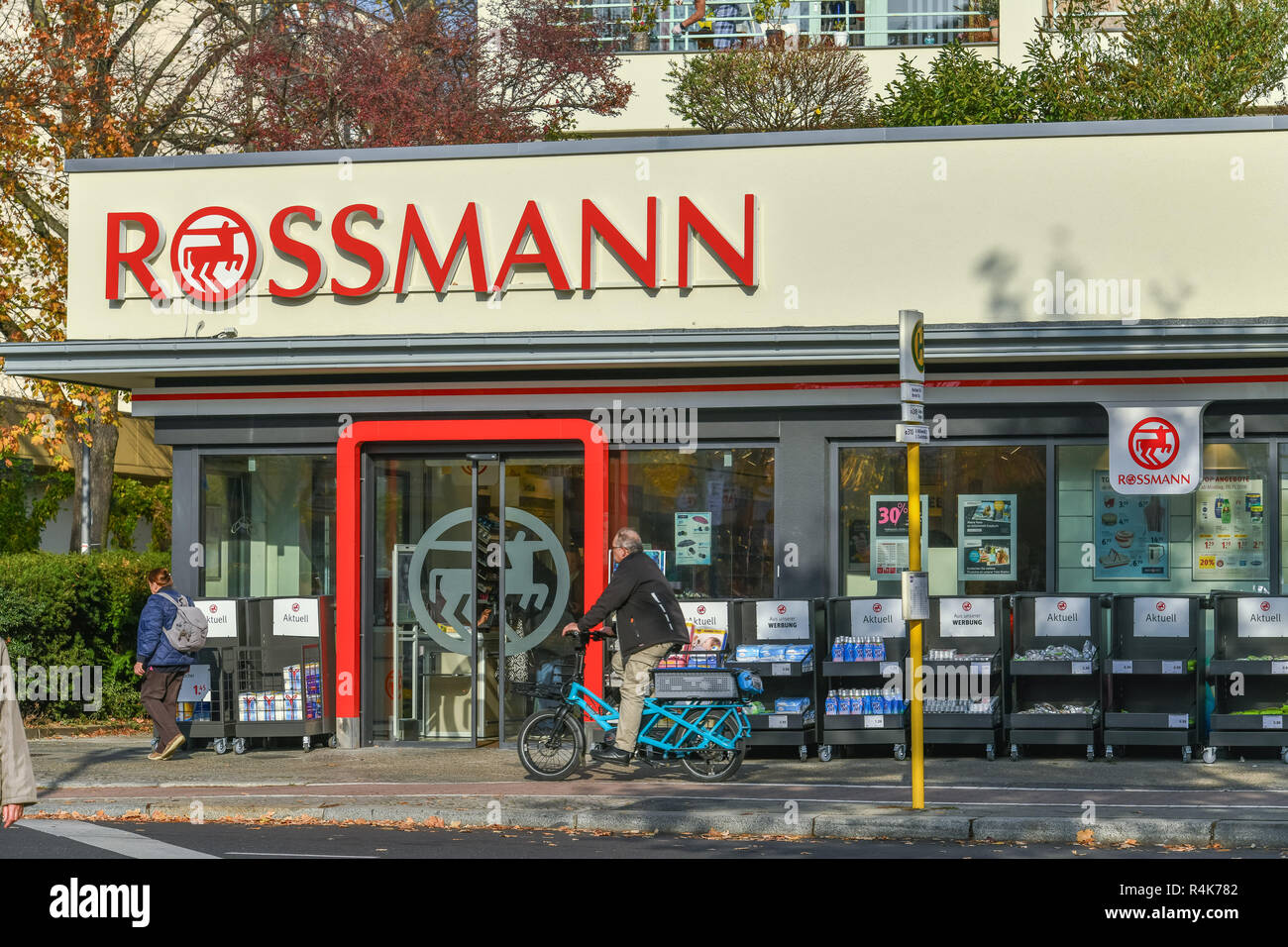 Rossmann drogerie -Fotos und -Bildmaterial in hoher Auflösung – Alamy