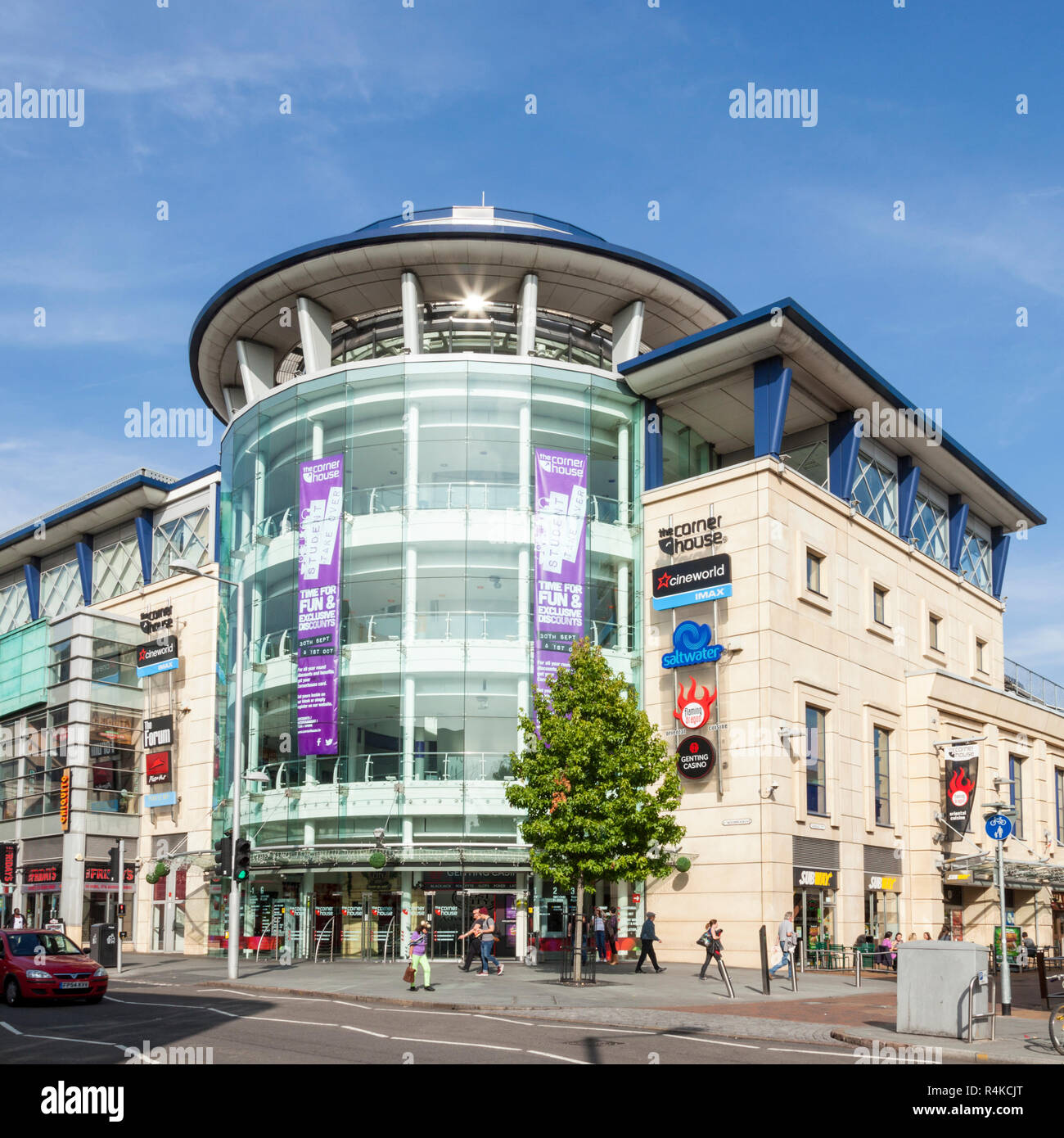 Das Eckhaus, Nottingham, ein Cineworld Multiplex Kino mit Bars und Restaurants. Nottingham, England, Großbritannien Stockfoto