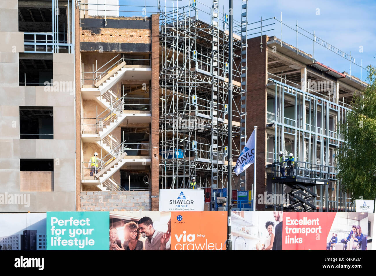 Neue Wohnungen in Crawley, Sussex gebaut Stockfoto