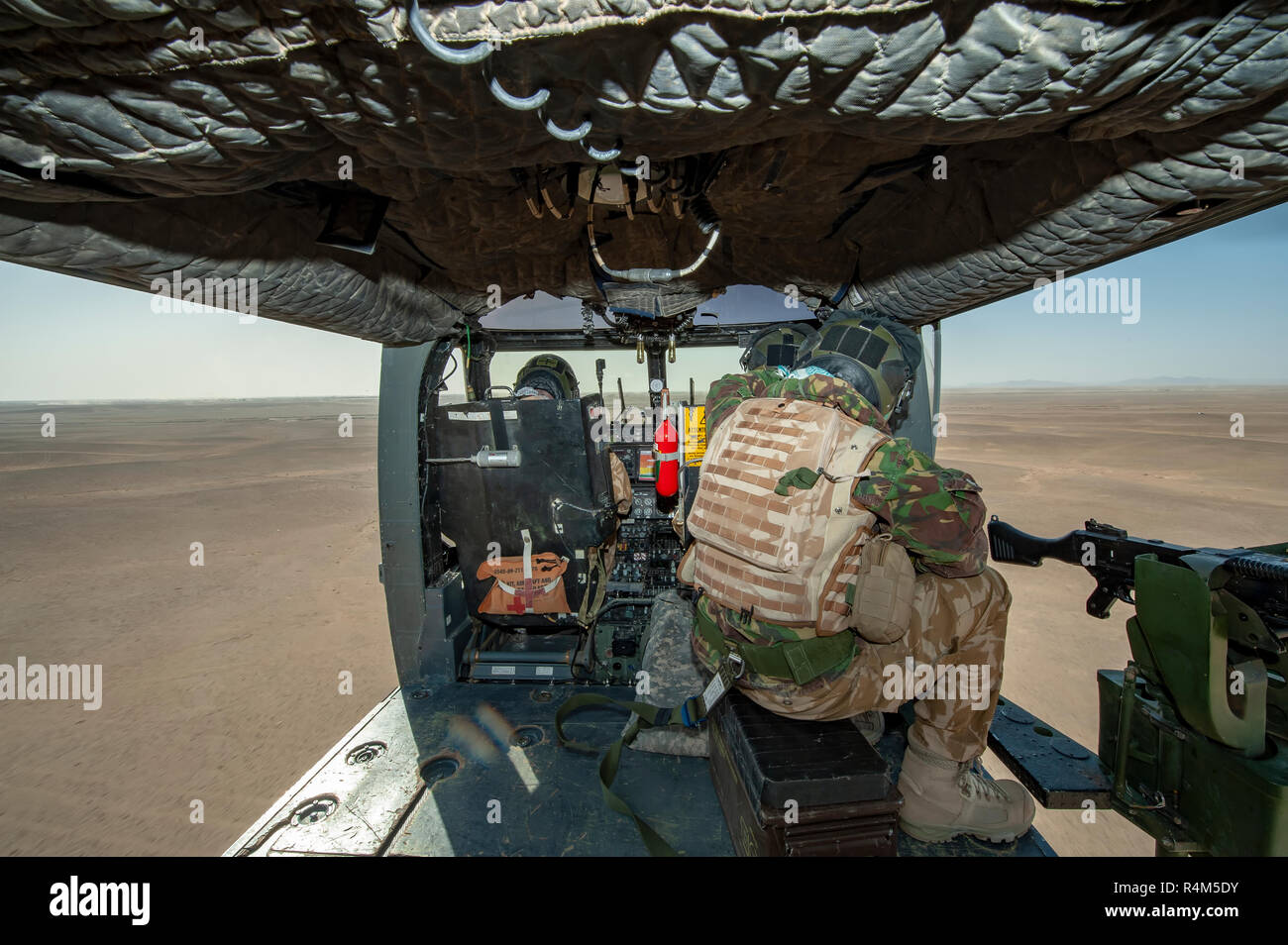 Bastion, Helmand/Afghanistan - ca. 2010: Afghanistan Westland Army Air Corp Lynx Helicopter​ British Army Air Corp, ​ im Betrieb H Stockfoto