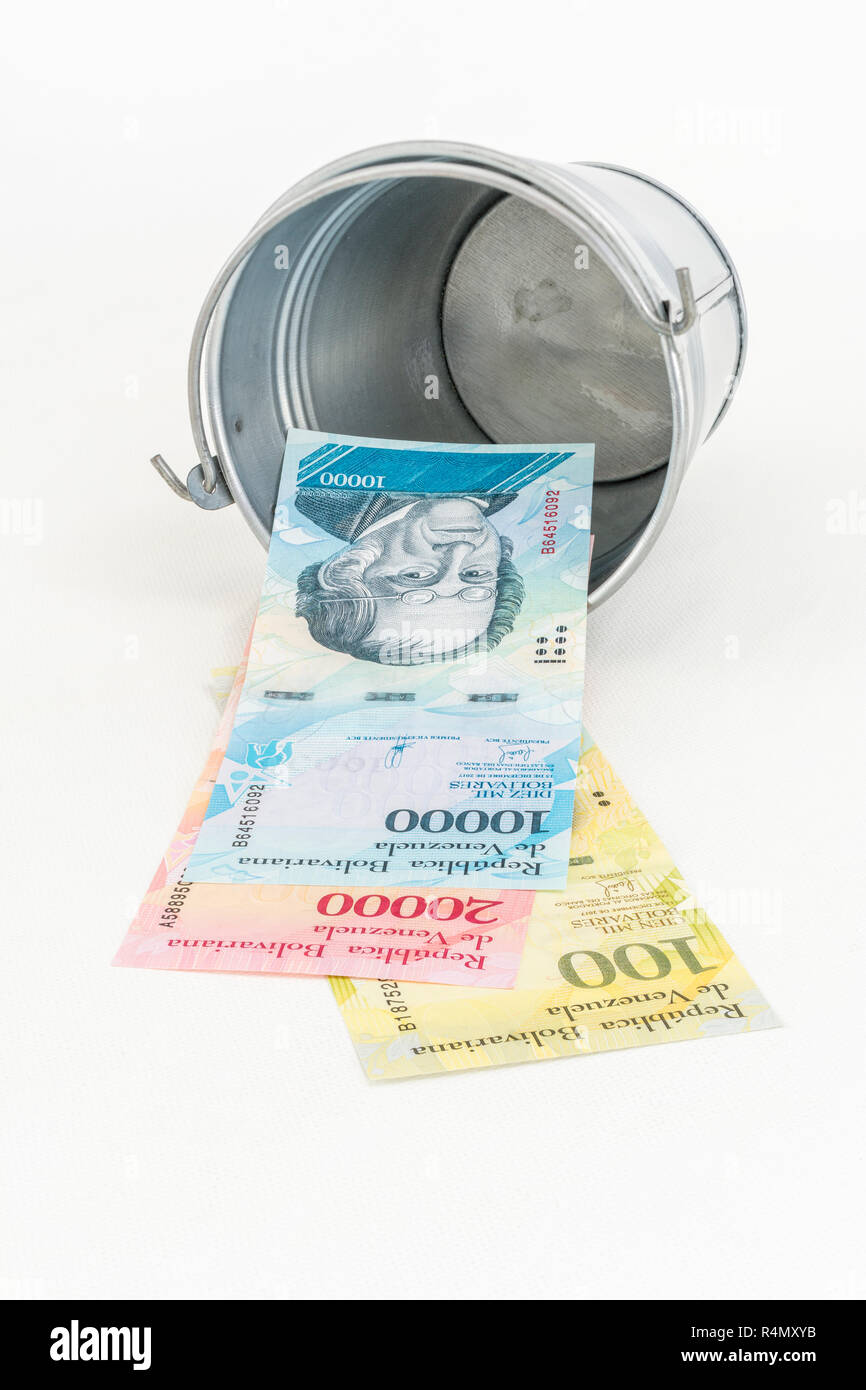 Venezuela Bolivar Banknoten - für Hyperinflation in der venezolanischen Wirtschaft, Papierkorb economy, wo Banknoten nahezu wertlos sind. Siehe ADDIT. Hinweise Stockfoto