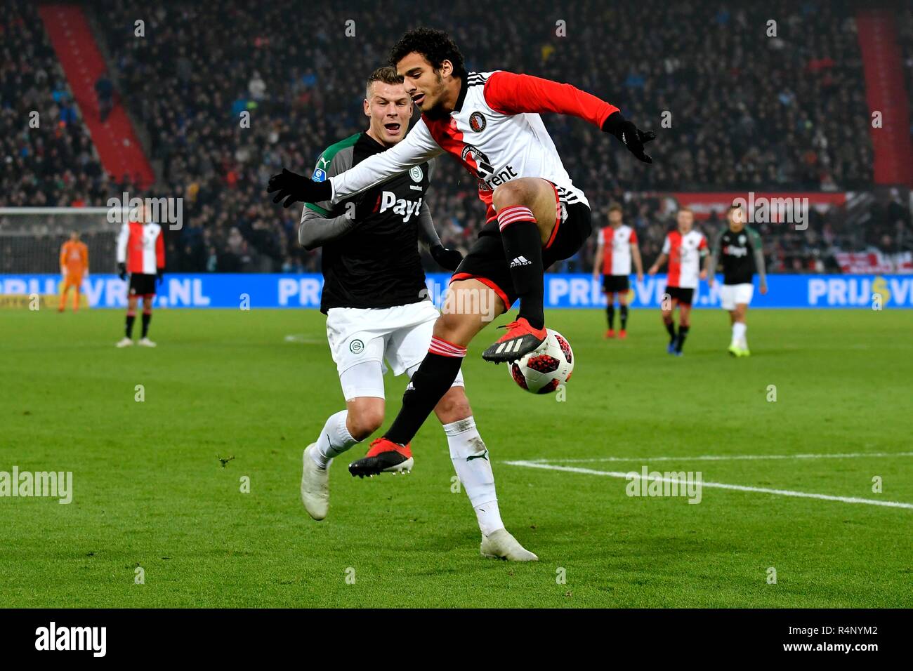 Fussball: Eredivisie 2018/19: Feyenoord vs FC Groningen am 25. November 2018 in Rotterdam, Holland. Yassin Ayoub (Feyenoord) Credit: Sander Chamid/LBA/Alamy leben Nachrichten Stockfoto